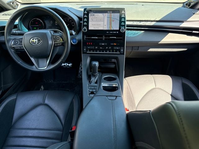 2020 Toyota Avalon Hybrid XSE