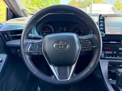 2020 Toyota Avalon Hybrid XSE