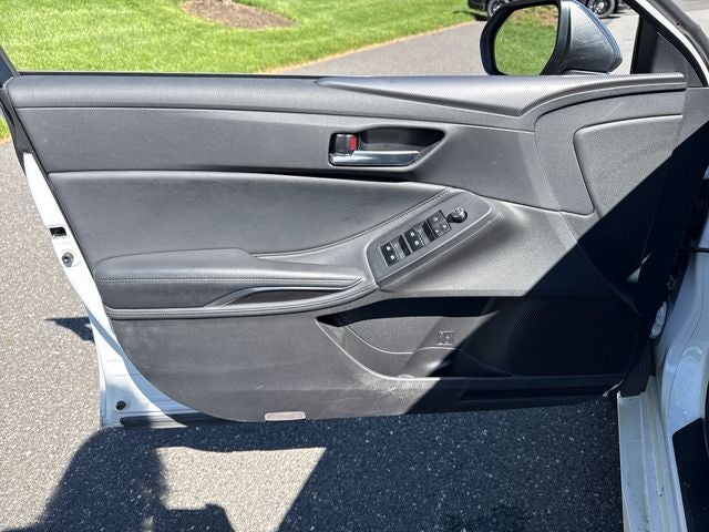 2020 Toyota Avalon Hybrid XSE