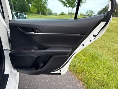 2023 Toyota AWD Camry SE
