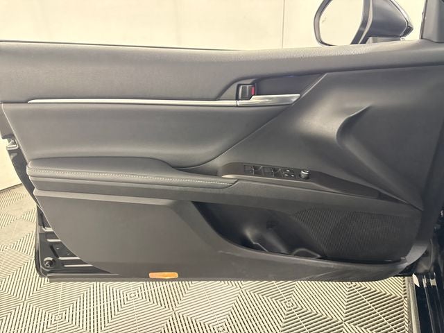 2023 Toyota Camry Hybrid XSE