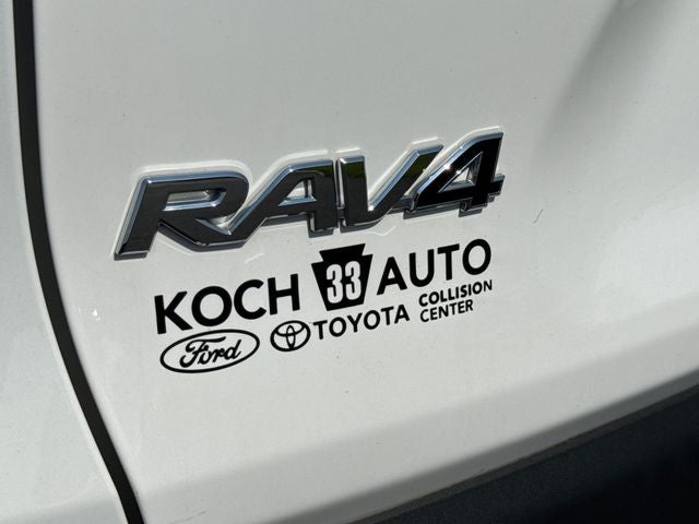 2022 Toyota RAV4 Hybrid XLE