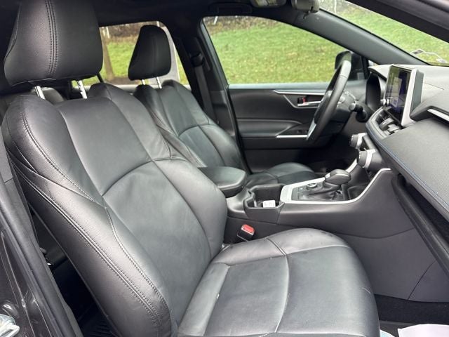 2023 Toyota RAV4 Hybrid SE