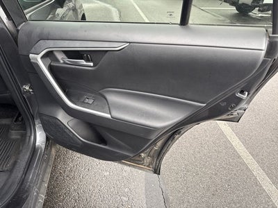 2023 Toyota RAV4 Hybrid SE