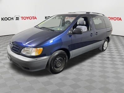 2002 Toyota Sienna LE