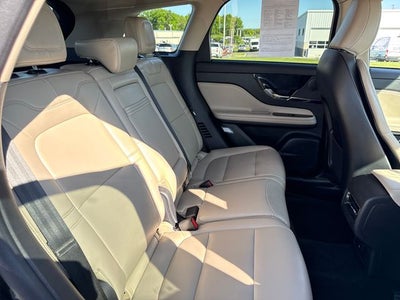 2025 Lincoln Corsair Premiere