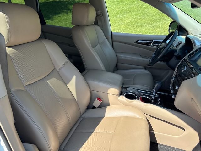 2016 Nissan Pathfinder Platinum
