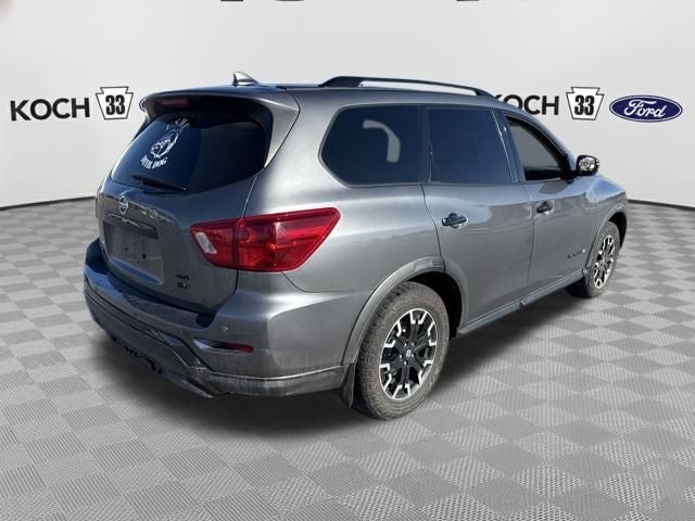 2020 Nissan Pathfinder SV