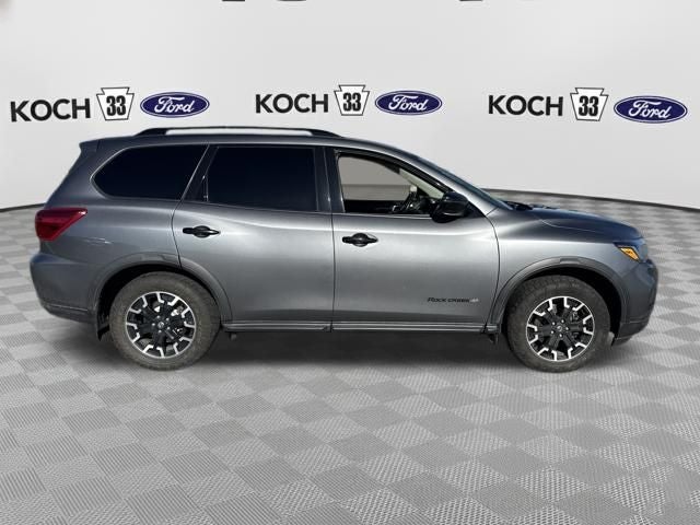 2020 Nissan Pathfinder SV