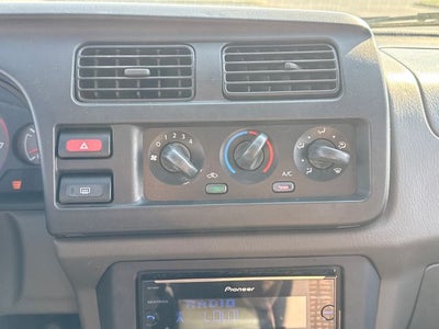 2000 Nissan Xterra XE