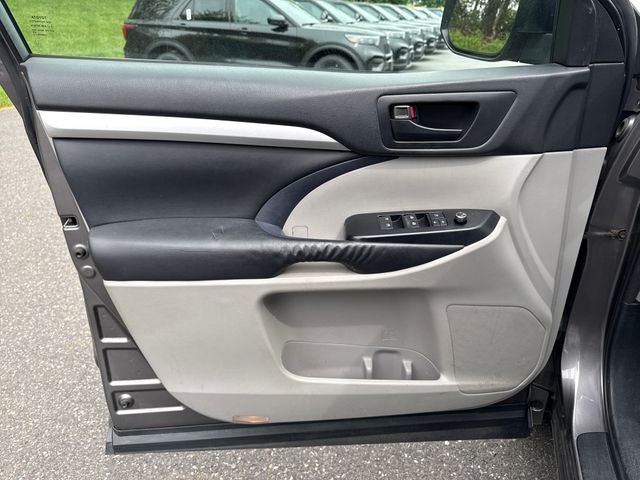 2015 Toyota Highlander LE Plus V6
