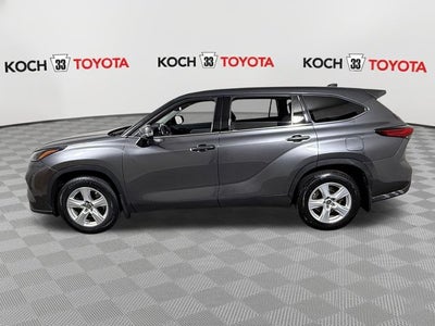 2022 Toyota Highlander LE