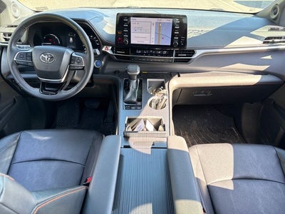 2023 Toyota Sienna XSE 7 Passenger