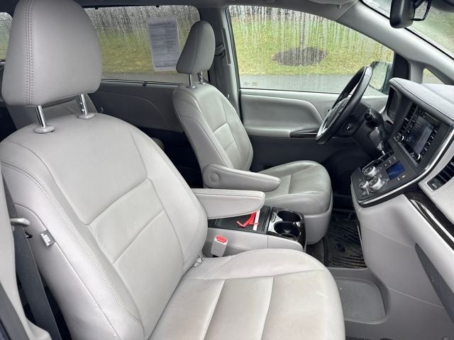 2019 Toyota Sienna XLE Premium 7 Passenger