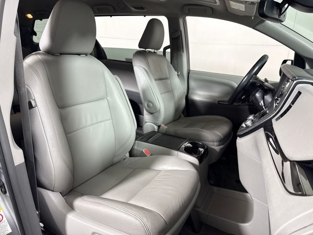 2018 Toyota Sienna XLE 7 Passenger