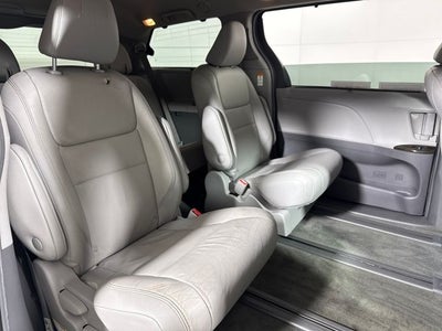 2018 Toyota Sienna XLE 7 Passenger