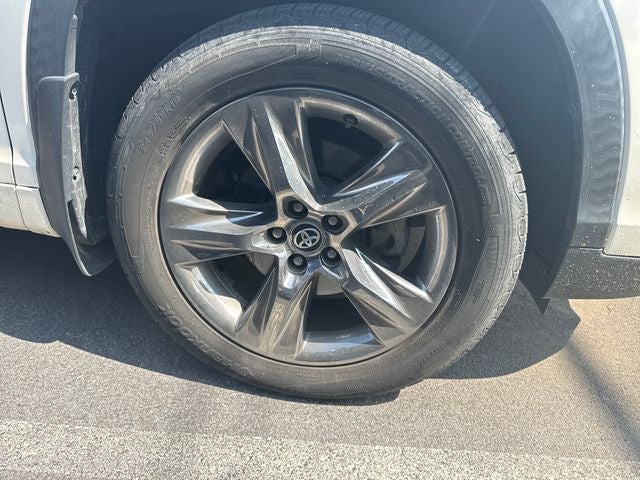 2019 Toyota Highlander Limited Platinum