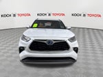 2023 Toyota Highlander Hybrid Platinum