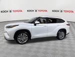 2023 Toyota Highlander Hybrid Platinum