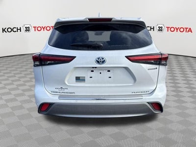2023 Toyota Highlander Hybrid Platinum