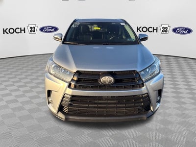 2017 Toyota Highlander SE