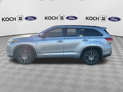 2017 Toyota Highlander SE