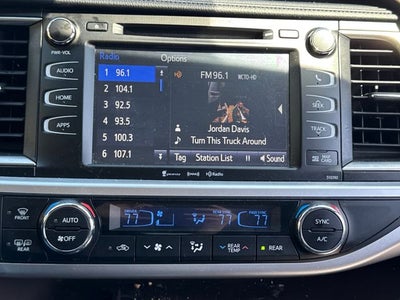 2019 Toyota Highlander SE