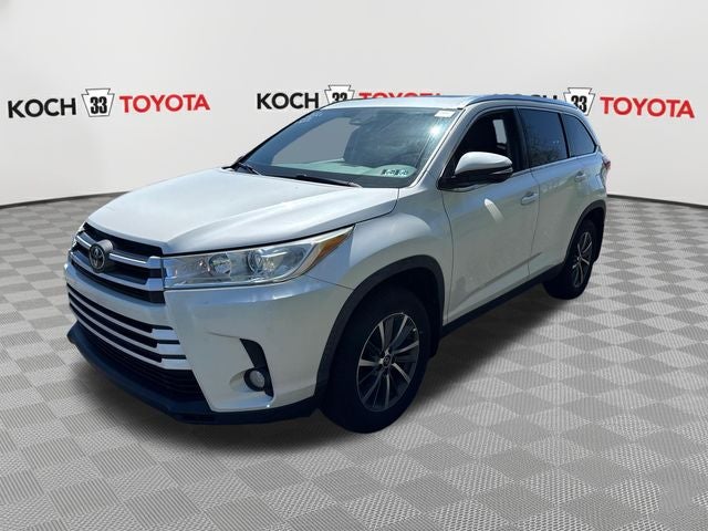 2019 Toyota Highlander SE