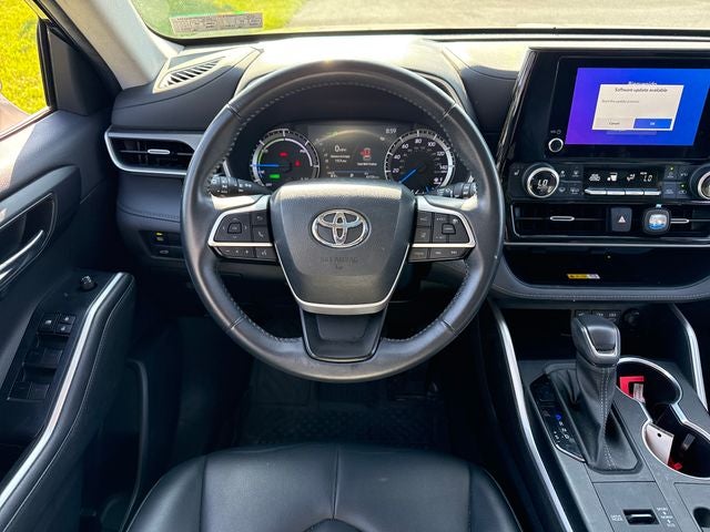2023 Toyota Highlander Hybrid XLE
