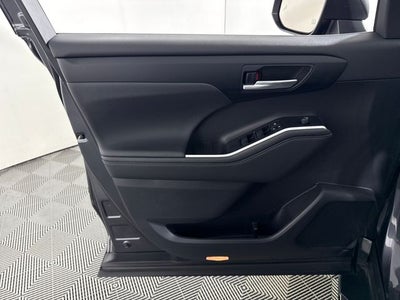 2023 Toyota Highlander Hybrid XLE