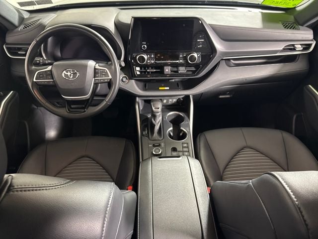 2025 Toyota Highlander XSE