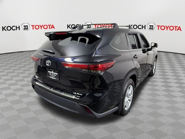 2023 Toyota Highlander LE