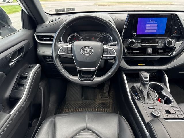 2023 Toyota Highlander XSE