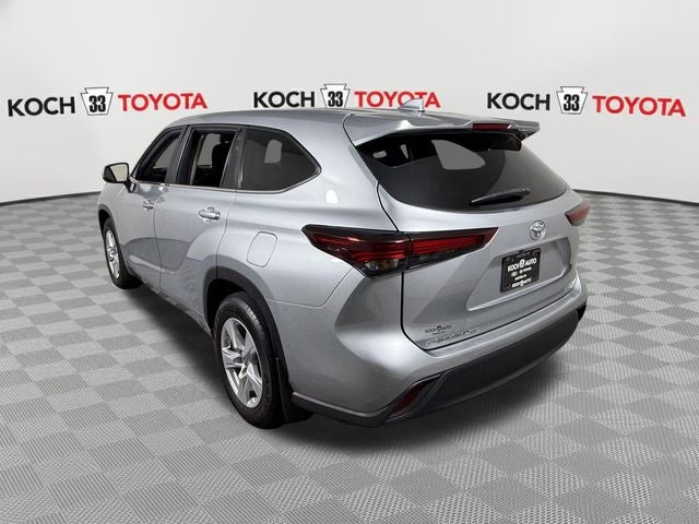 2024 Toyota Highlander LE