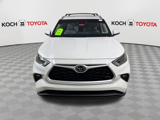 2025 Toyota Highlander XLE