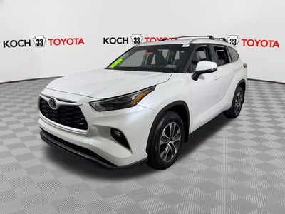 2025 Toyota Highlander XLE