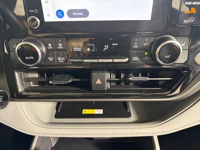 2025 Toyota Highlander XLE
