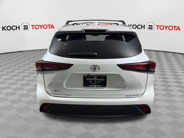 2025 Toyota Highlander XLE
