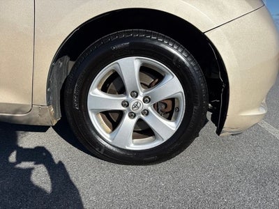 2012 Toyota Sienna LE 8 Passenger