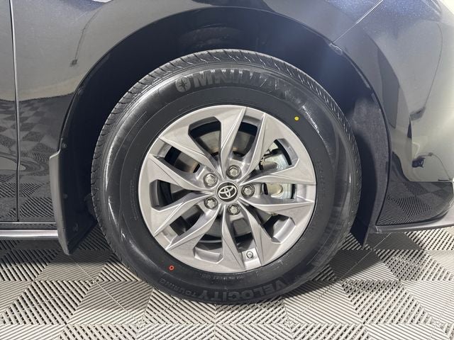 2023 Toyota Sienna XLE 7 Passenger