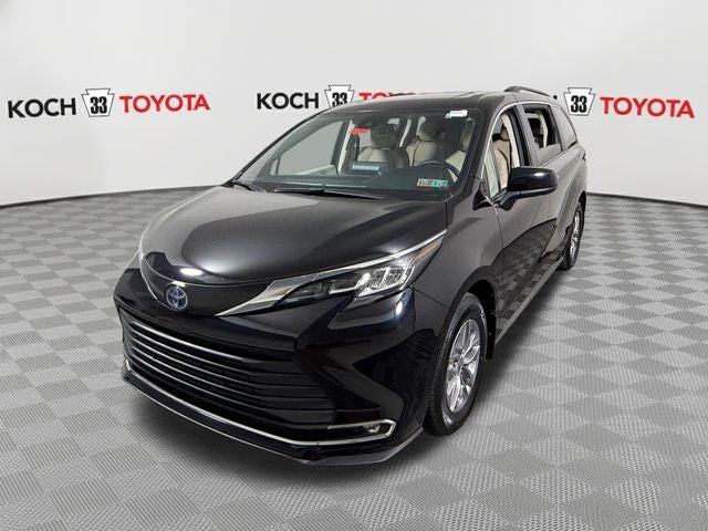 2023 Toyota Sienna XLE 7 Passenger