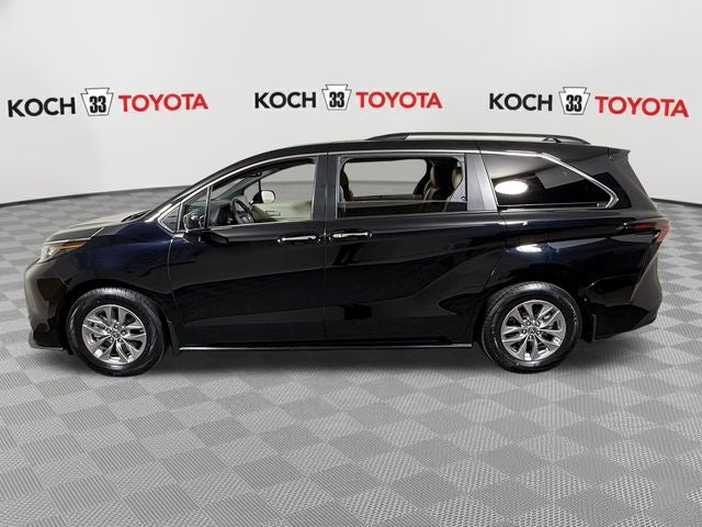 2023 Toyota Sienna XLE 7 Passenger