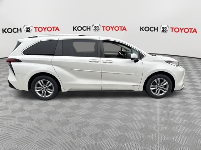 2021 Toyota Sienna Limited 7 Passenger