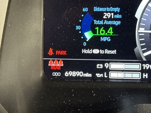 2023 Toyota Tundra Hybrid Platinum