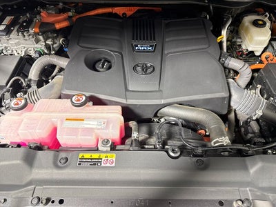 2023 Toyota Tundra Hybrid Platinum