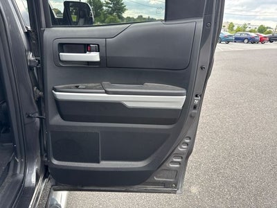 2018 Toyota Tundra SR5 5.7L V8