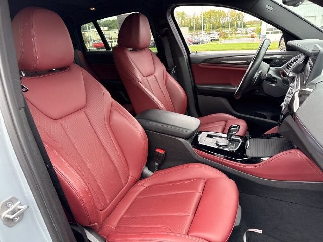 2023 BMW X4 M40i