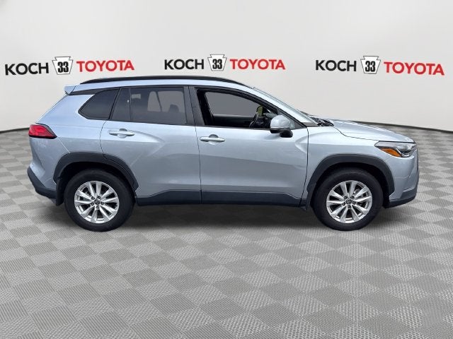 2023 Toyota Corolla Cross LE