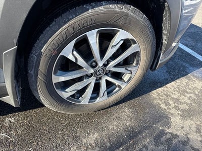 2024 Toyota Corolla Cross XLE
