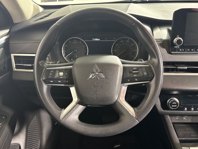 2024 Mitsubishi Outlander ES